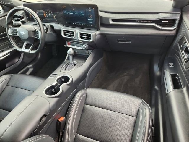 Used 2025 Ford Mustang Premium RWD image 26