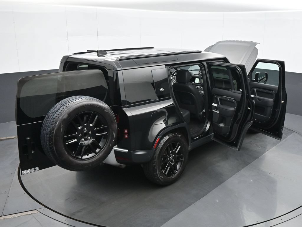 Used 2024 Land Rover Defender 110 S AWD/4WD image 39