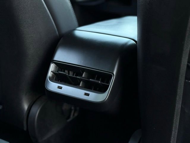 Used 2018 Tesla Model 3 Performance image 22