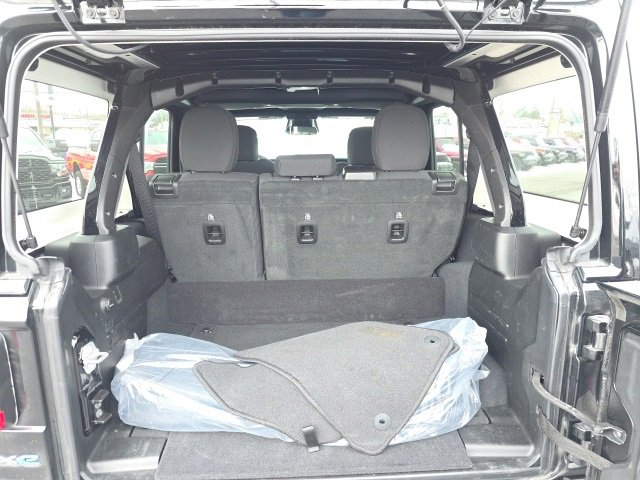 Used 2025 Jeep Wrangler Unlimited Rubicon 4xe w/ Safety Group image 50