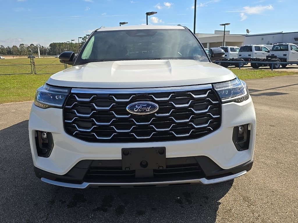 New 2026 Ford Explorer Platinum image 8