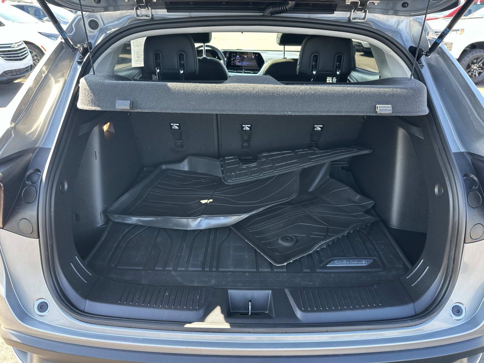 Certified 2024 Chevrolet Trax LT w/ Sunroof Package FWD image 9