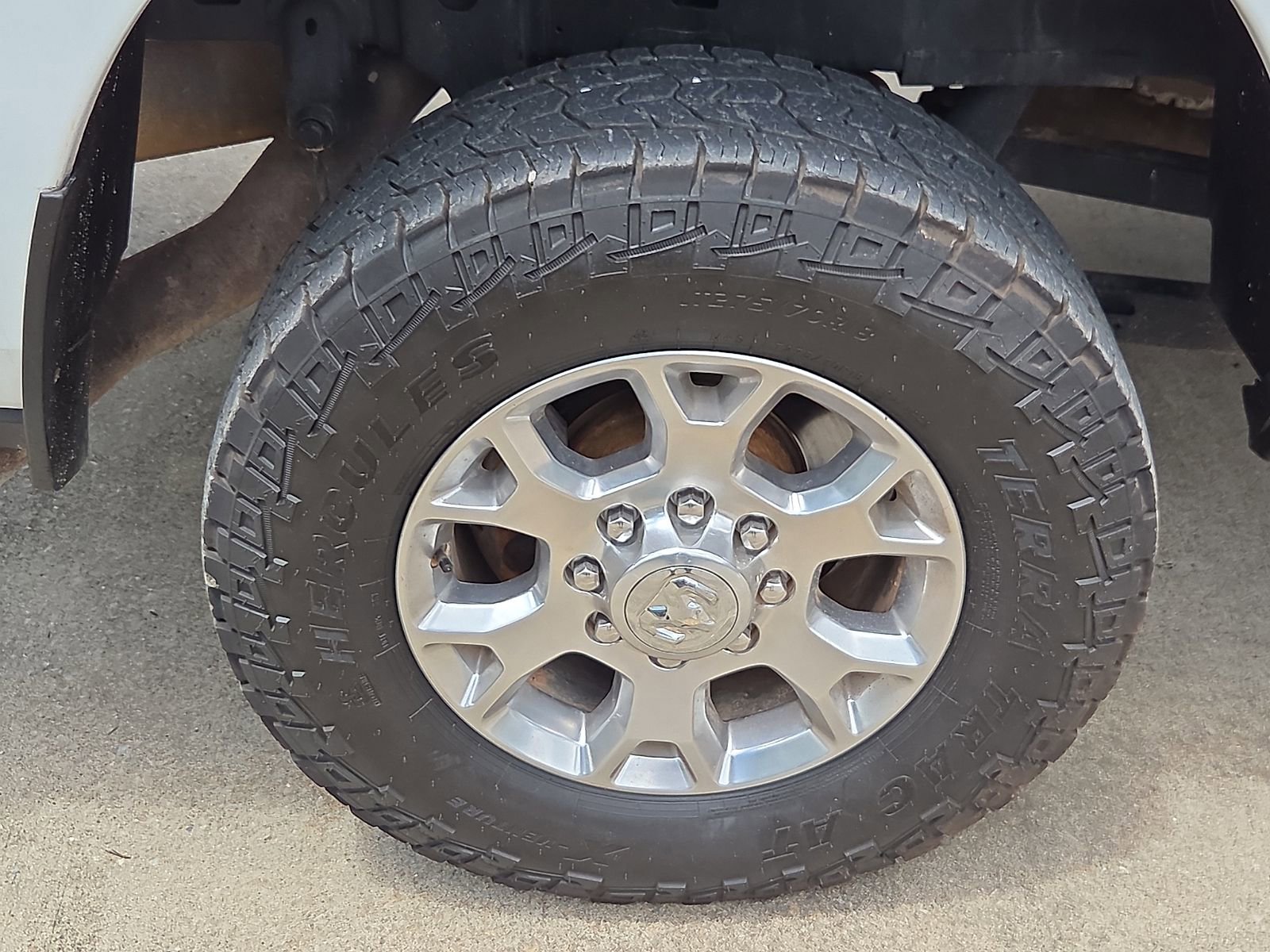 Used 2024 RAM 2500 Laramie w/ Safety Group AWD/4WD image 5