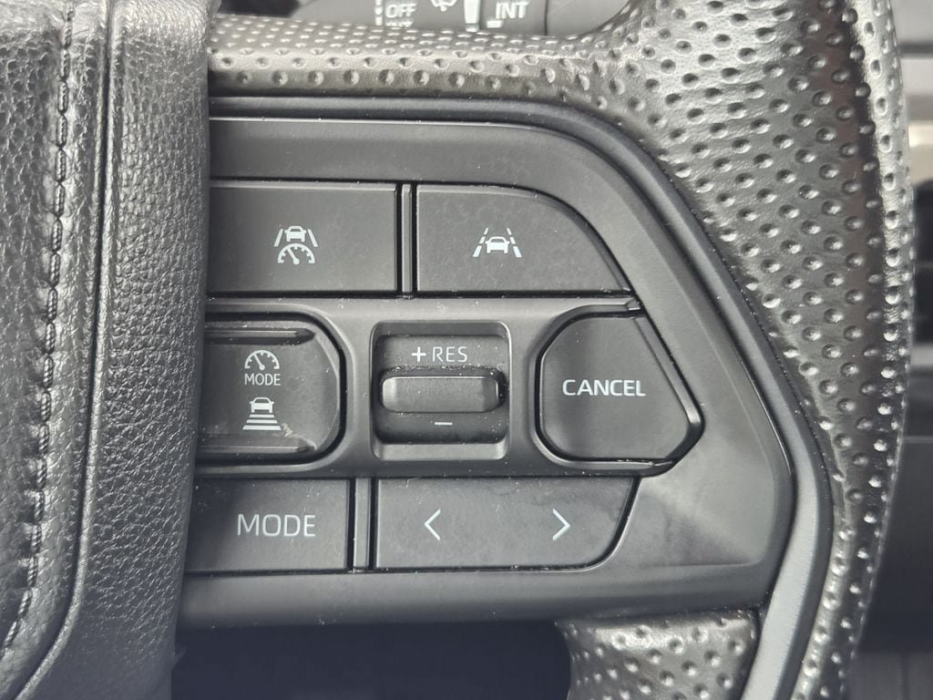 Used 2024 Toyota Tacoma SR5 AWD/4WD image 22
