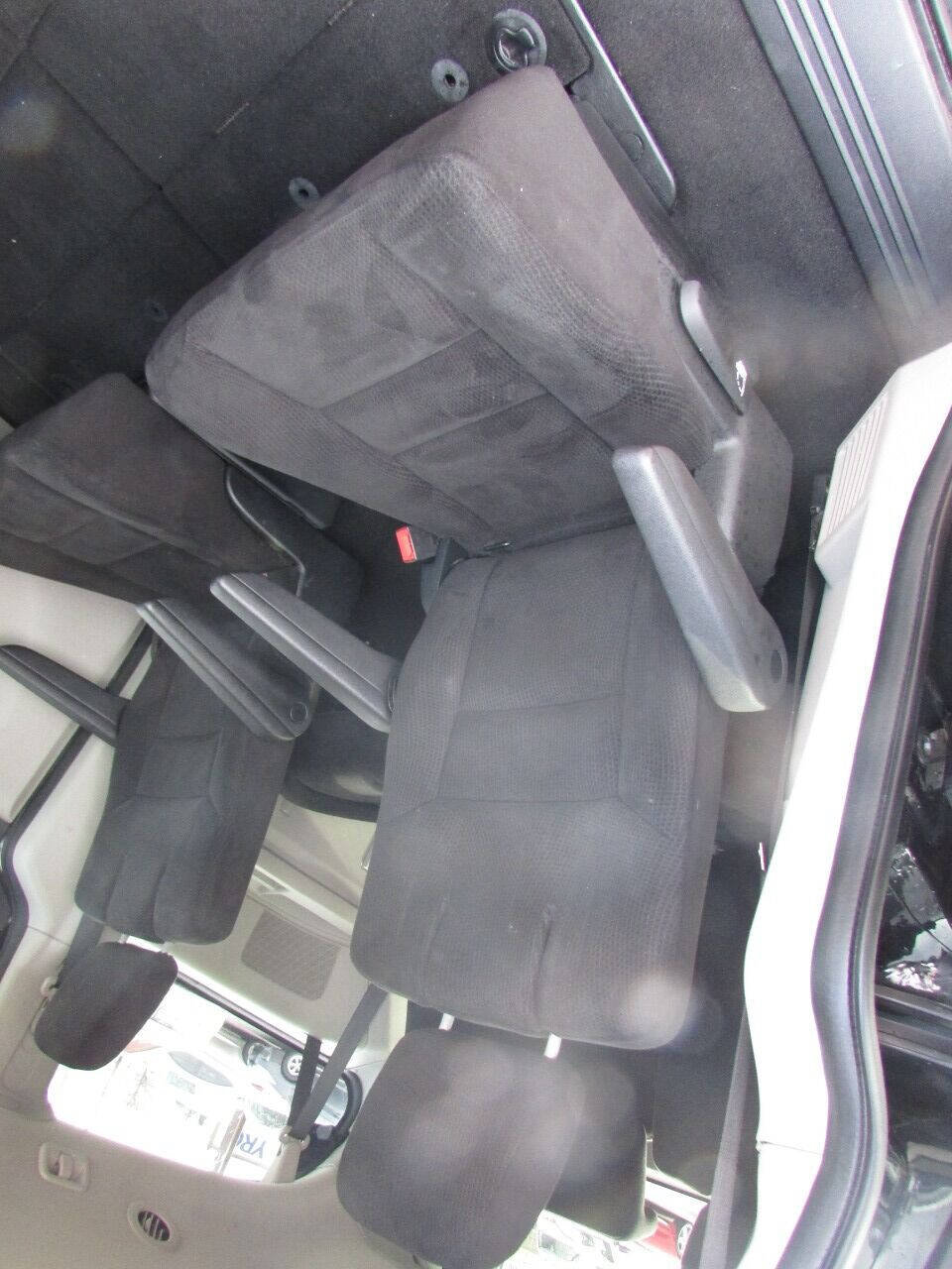 Used 2015 Dodge Grand Caravan SXT FWD image 26