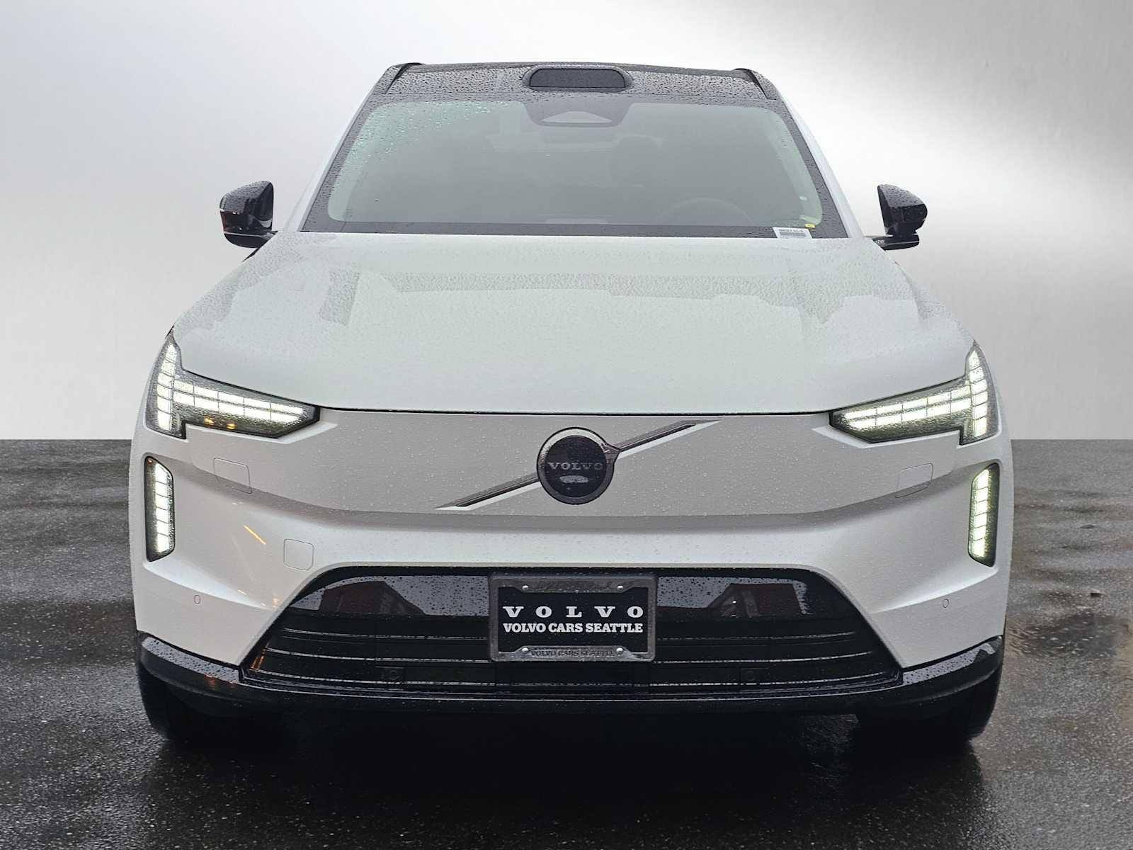 New 2025 Volvo EX90 Plus w/ Protection Package Premier AWD/4WD image 2