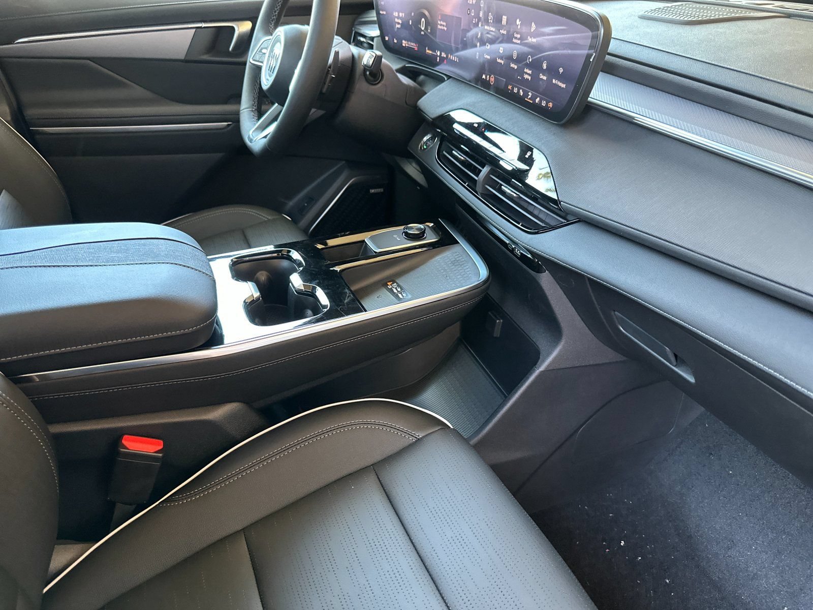 New 2026 Buick Enclave Sport Touring w/ Power Package FWD image 17