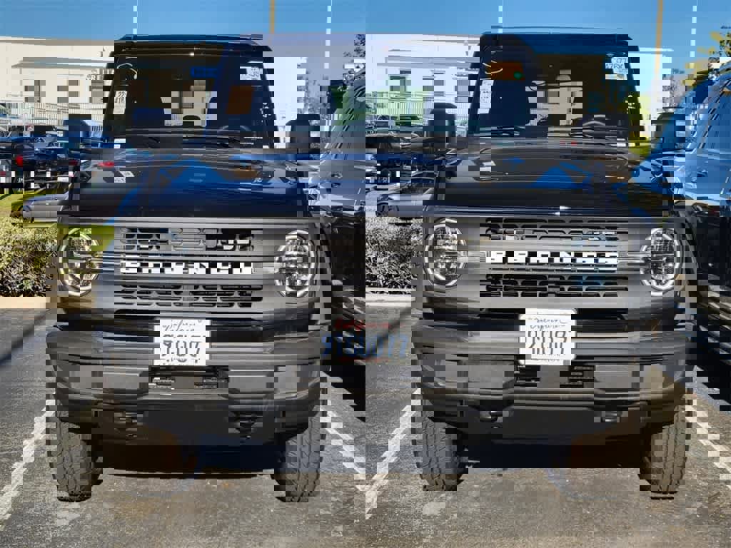 Used 2025 Ford Bronco Big Bend image 2