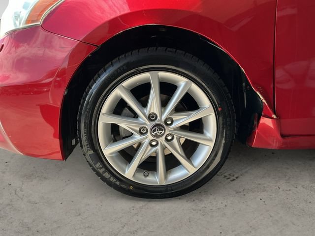Used 2012 Toyota Prius V Five FWD image 14
