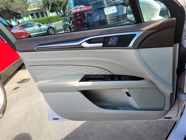 Used 2017 Ford Fusion Energi Platinum image 30