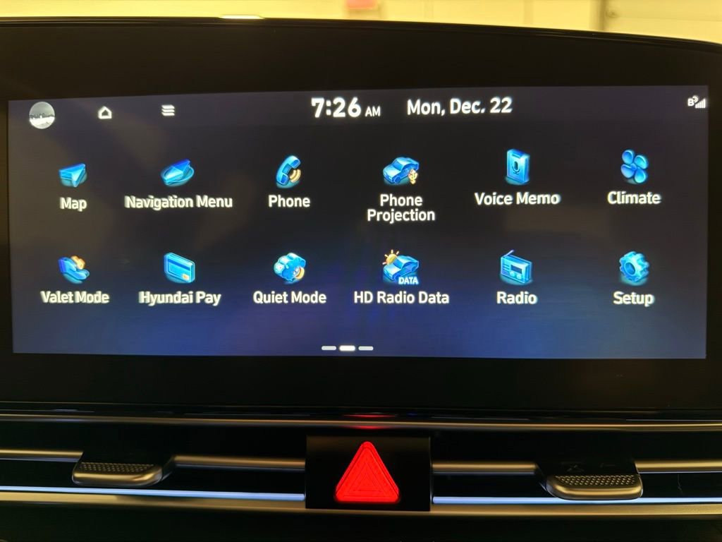 Used 2024 Hyundai Elantra Limited image 21