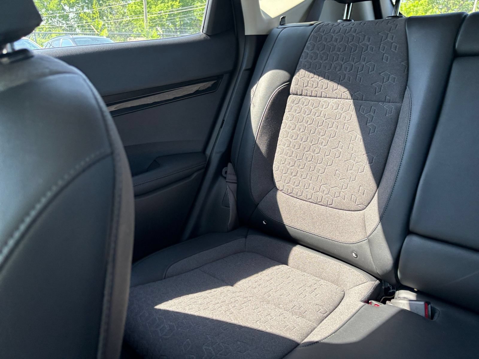 Used 2025 Kia Seltos S FWD image 40