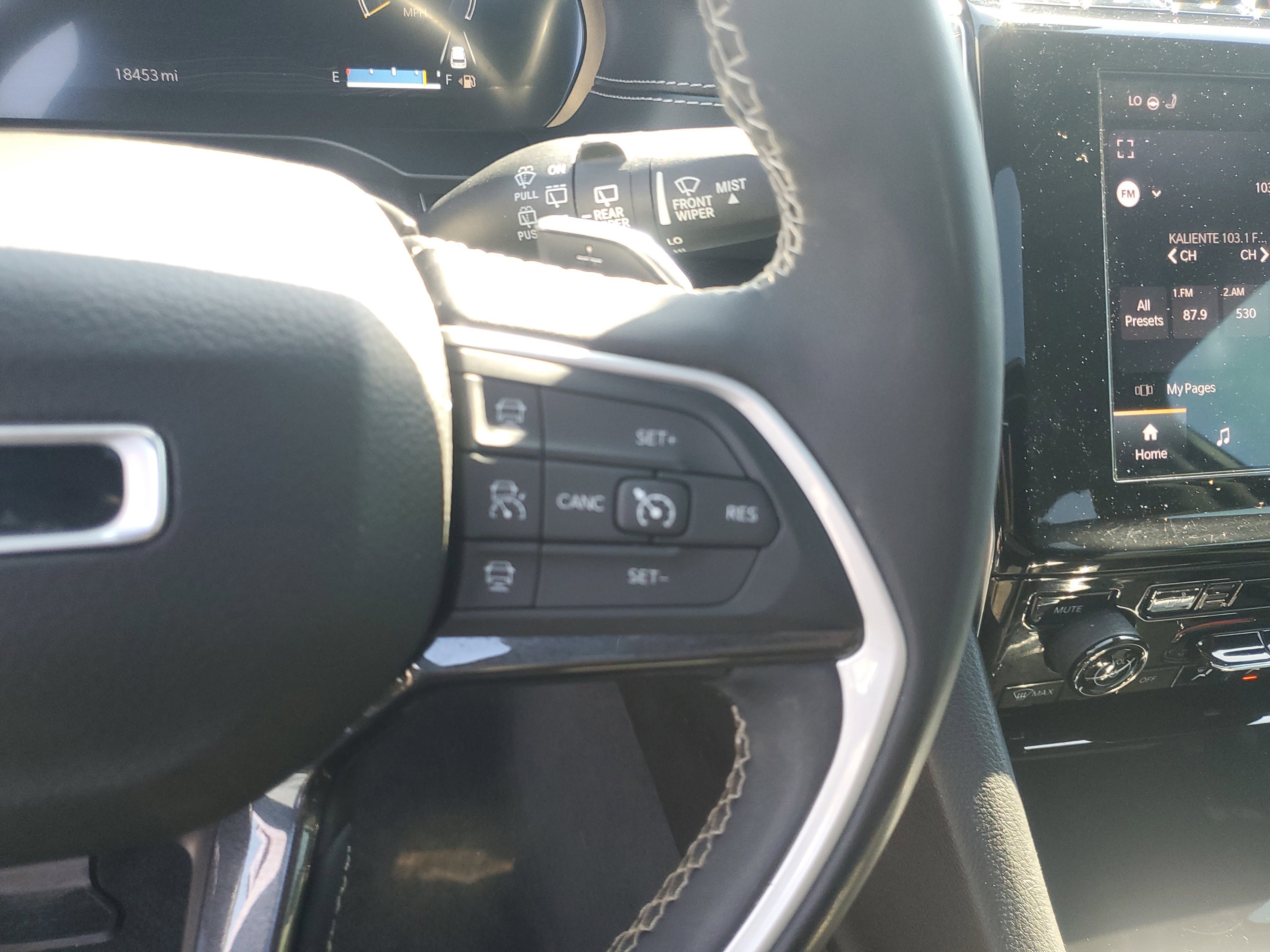 Used 2023 Jeep Grand Cherokee Altitude image 13