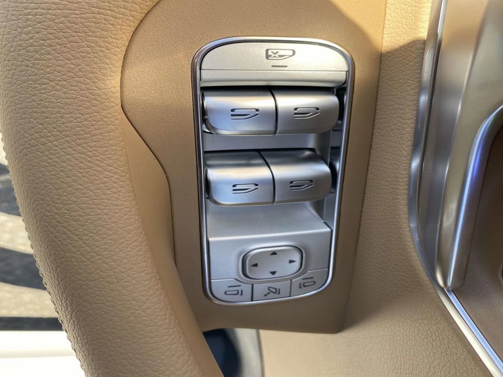 New 2026 Mercedes-Benz GLE 580 4MATIC image 12