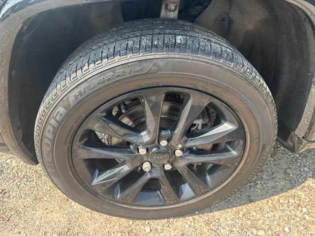 Used 2021 Jeep Grand Cherokee Altitude AWD/4WD image 11