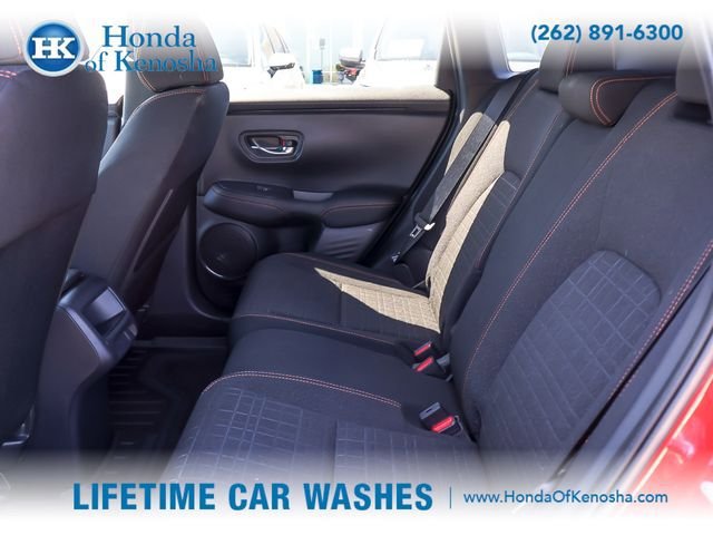 Used 2025 Honda HR-V Sport image 12