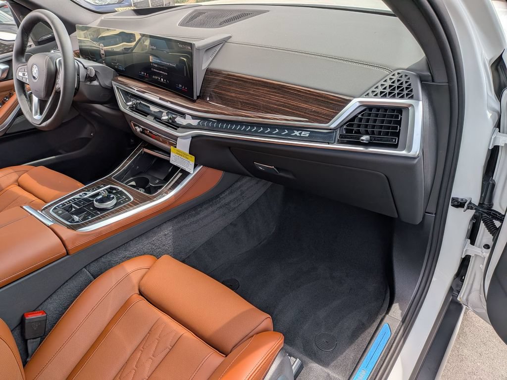 New 2026 BMW X5 xDrive50e w/ Executive Package AWD/4WD image 9
