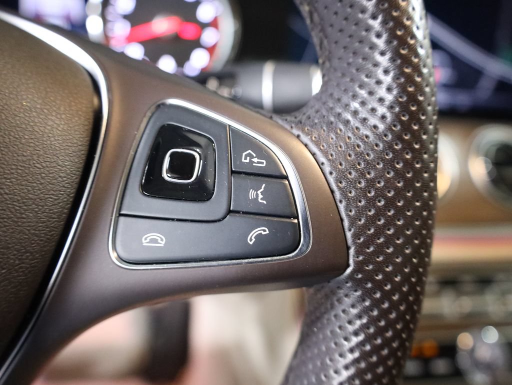 Certified 2018 Mercedes-Benz E 400 4MATIC Sedan image 30