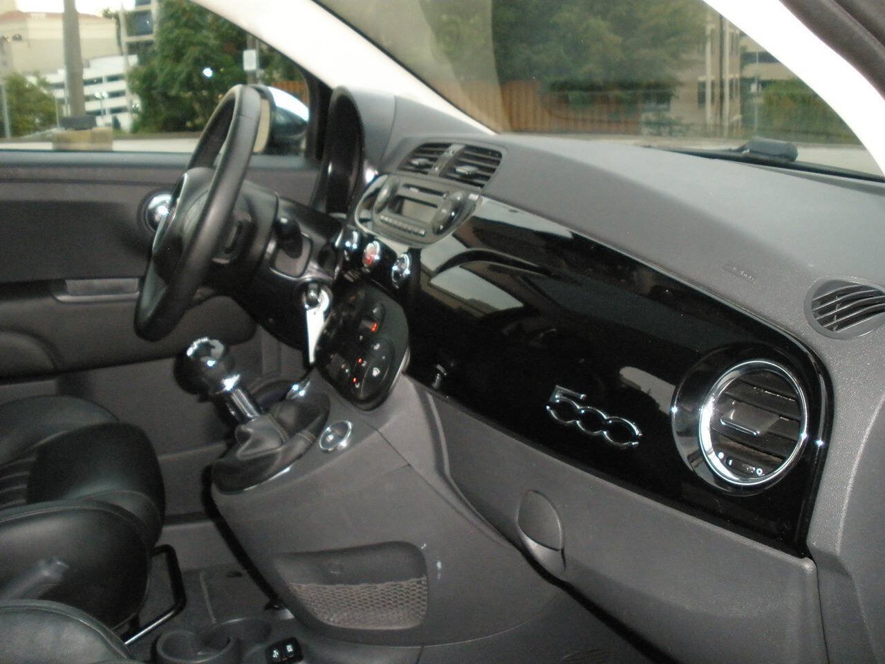 Used 2015 FIAT 500 Lounge w/ Luxury Leather Package FWD image 28