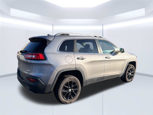 Used 2015 Jeep Cherokee Latitude w/ Comfort/Convenience Group AWD/4WD image 5