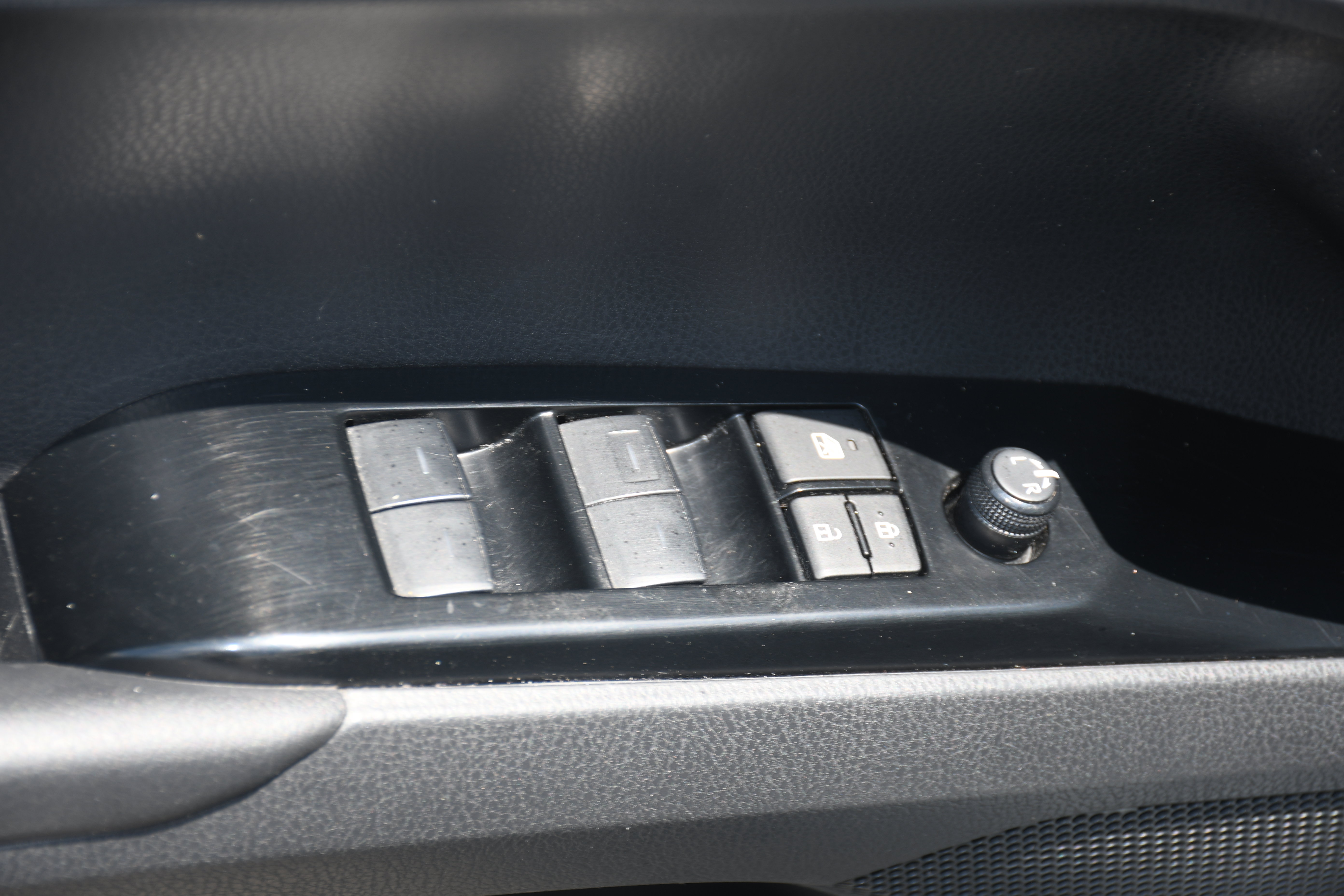 Certified 2025 Toyota Camry LE FWD image 10