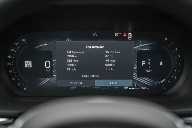 New 2026 Volvo XC60 B5 Ultra w/ Protection Package Premier image 44