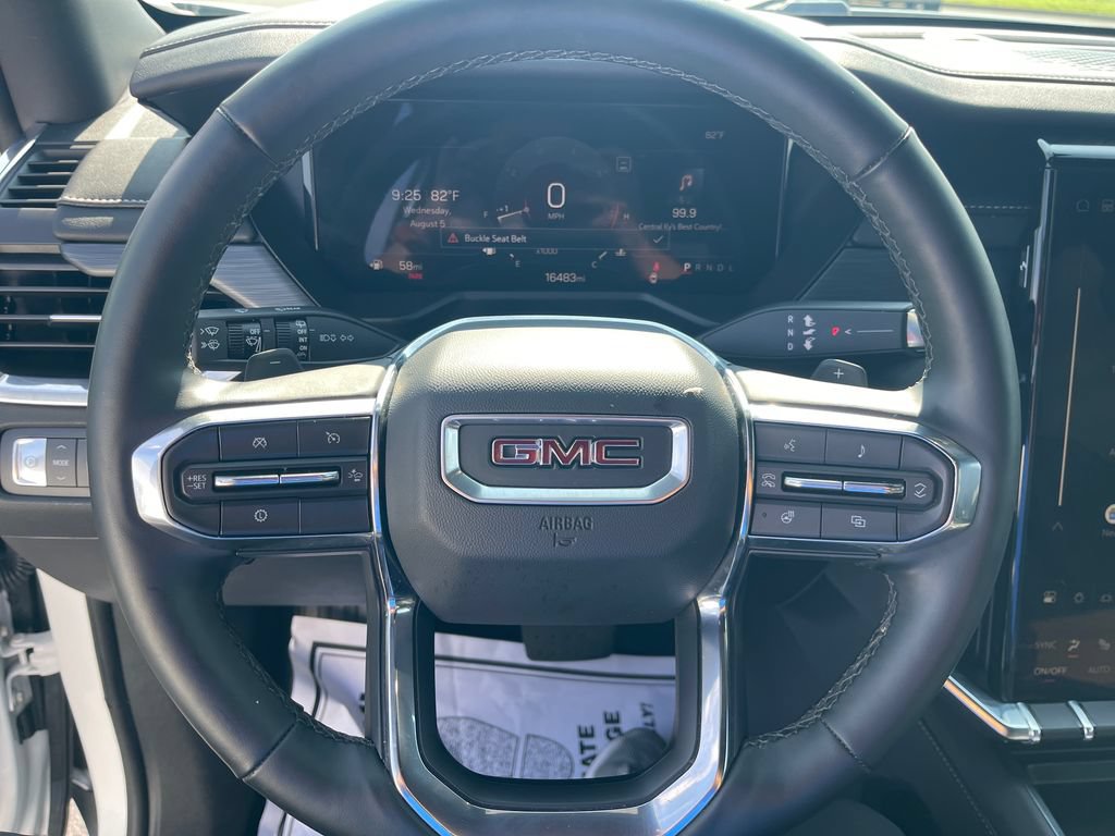 Used 2025 GMC Acadia Elevation FWD image 17