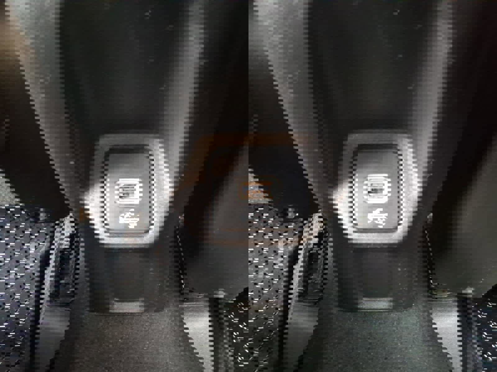 Used 2019 Jeep Renegade Altitude w/ Quick Order Package 2XM image 9