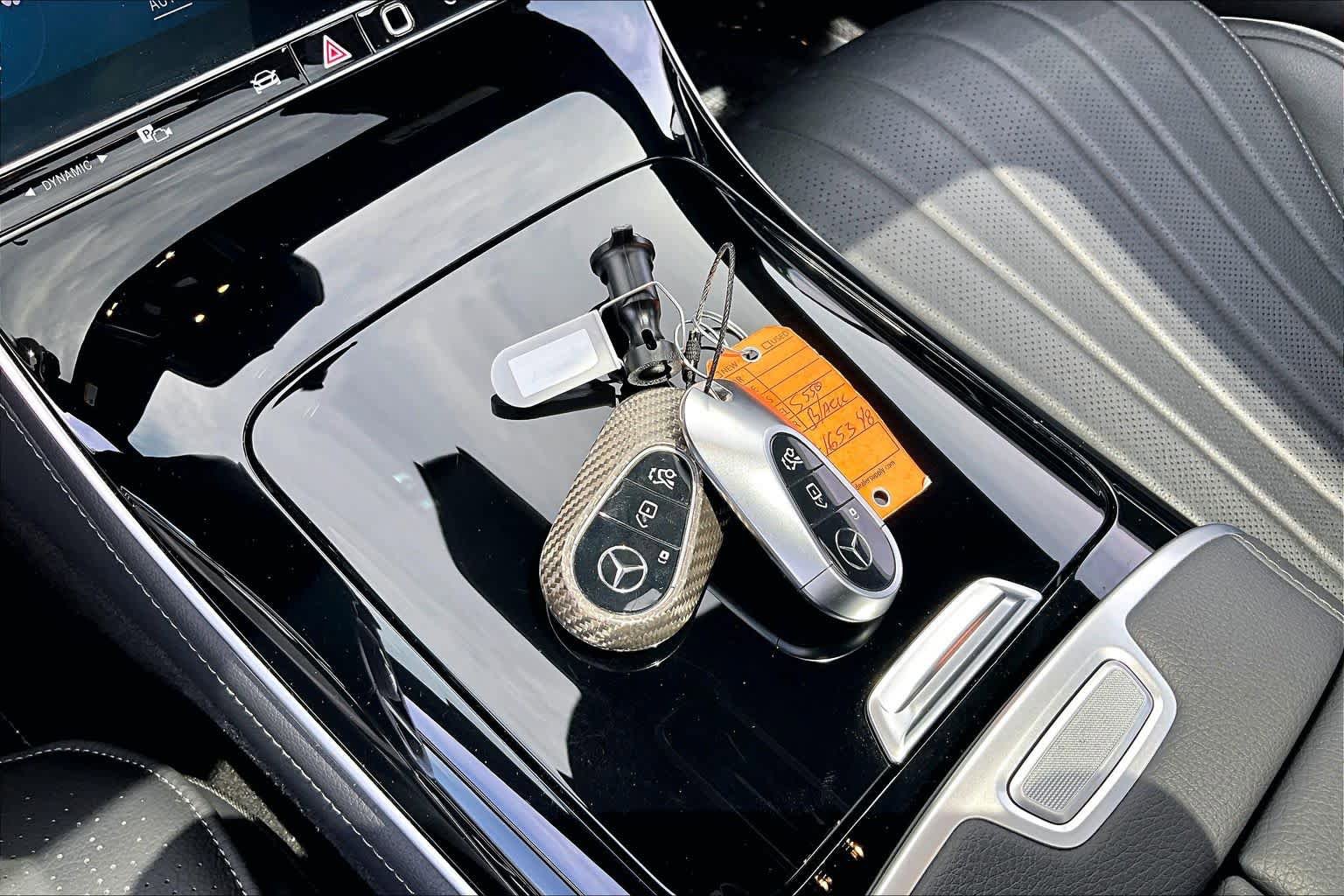 Used 2022 Mercedes-Benz S 500 4MATIC w/ AMG Line Package image 15