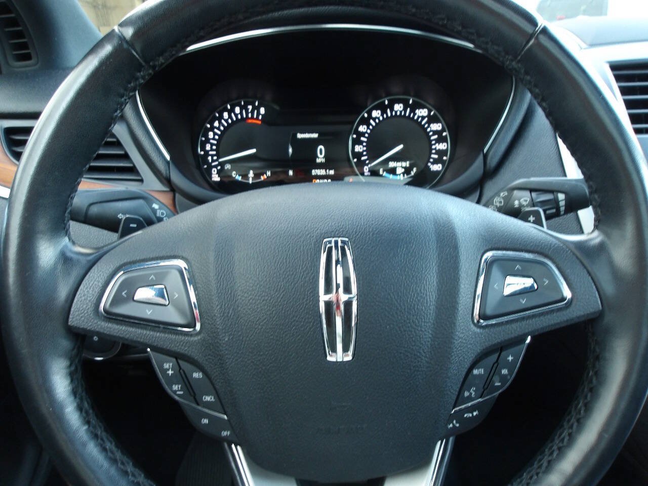 Used 2019 Lincoln MKC Reserve w/ MKC Climate Package FWD image 18