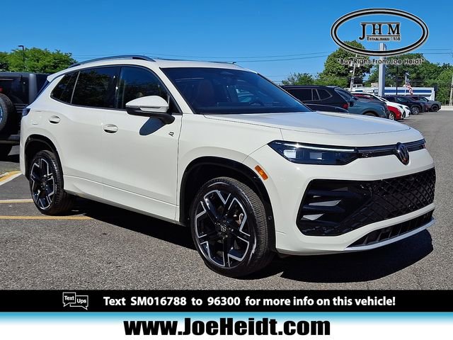 Used 2025 Volkswagen Tiguan SEL R-Line