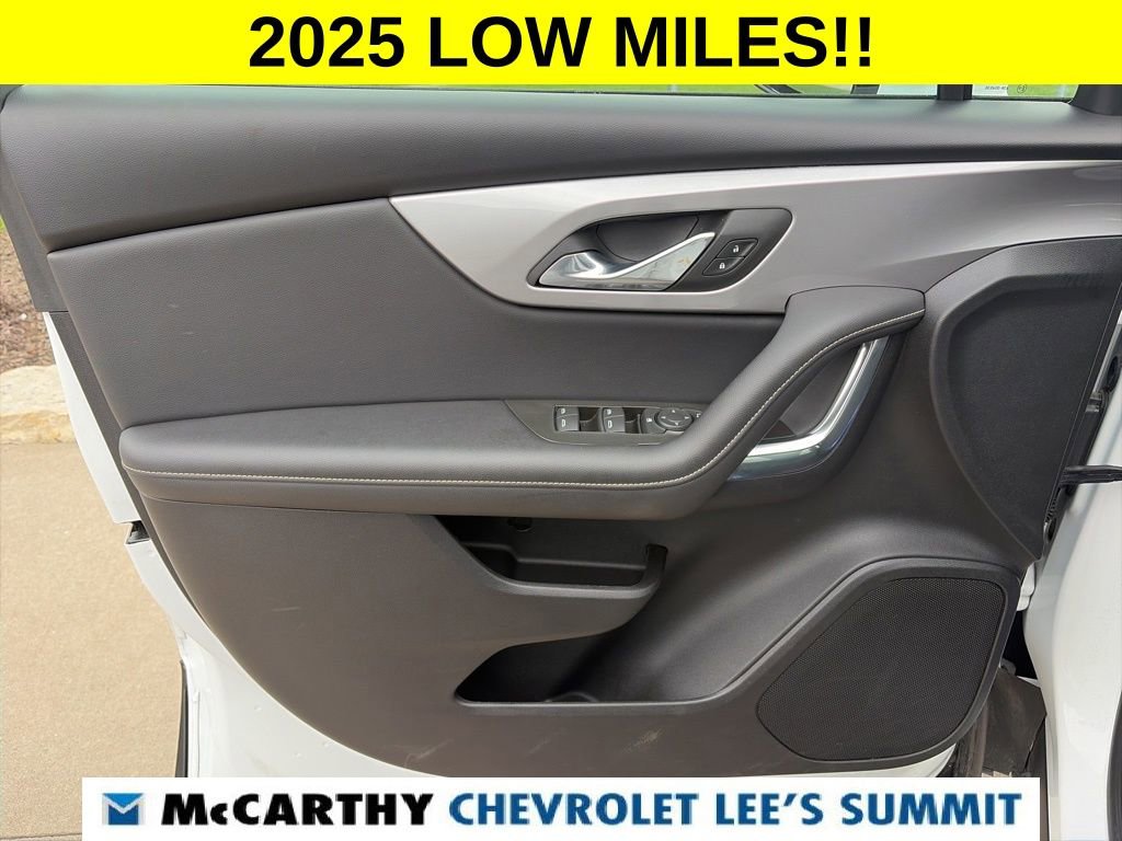 Used 2025 Chevrolet Blazer LT FWD image 45