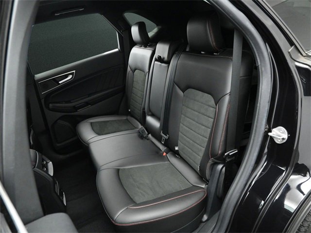 Used 2021 Ford Edge ST-Line image 15