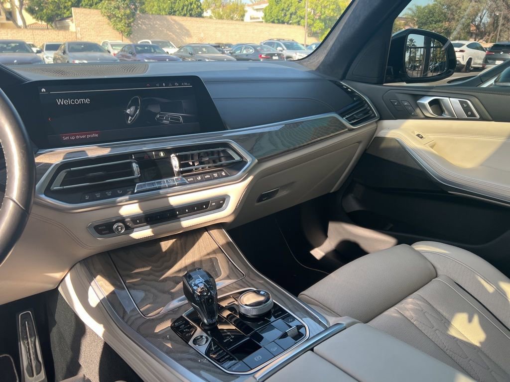 Used 2020 BMW X5 xDrive40i w/ M Sport Package image 19