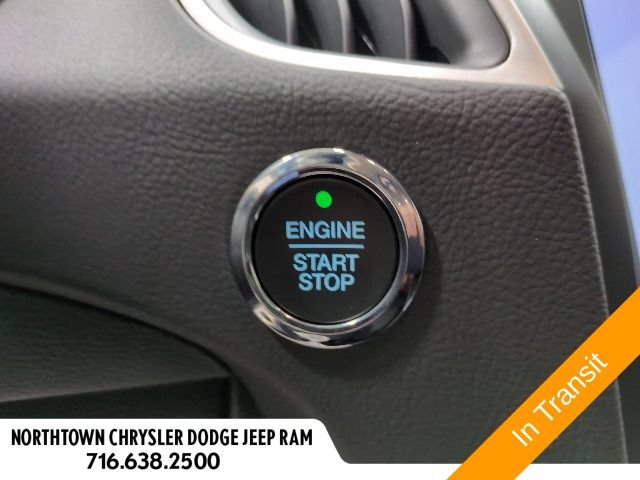 Used 2024 Ford Edge SE w/ Black Appearance Package AWD/4WD image 13