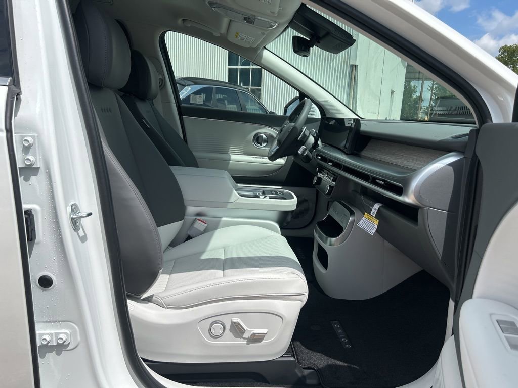 New 2026 Hyundai Ioniq 9 SEL image 24