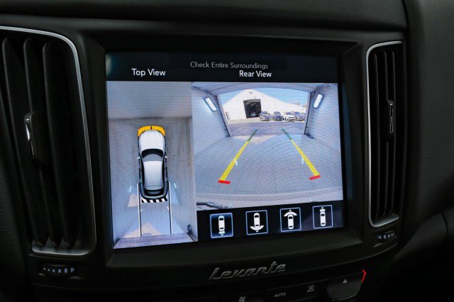 Used 2019 Maserati Levante image 19