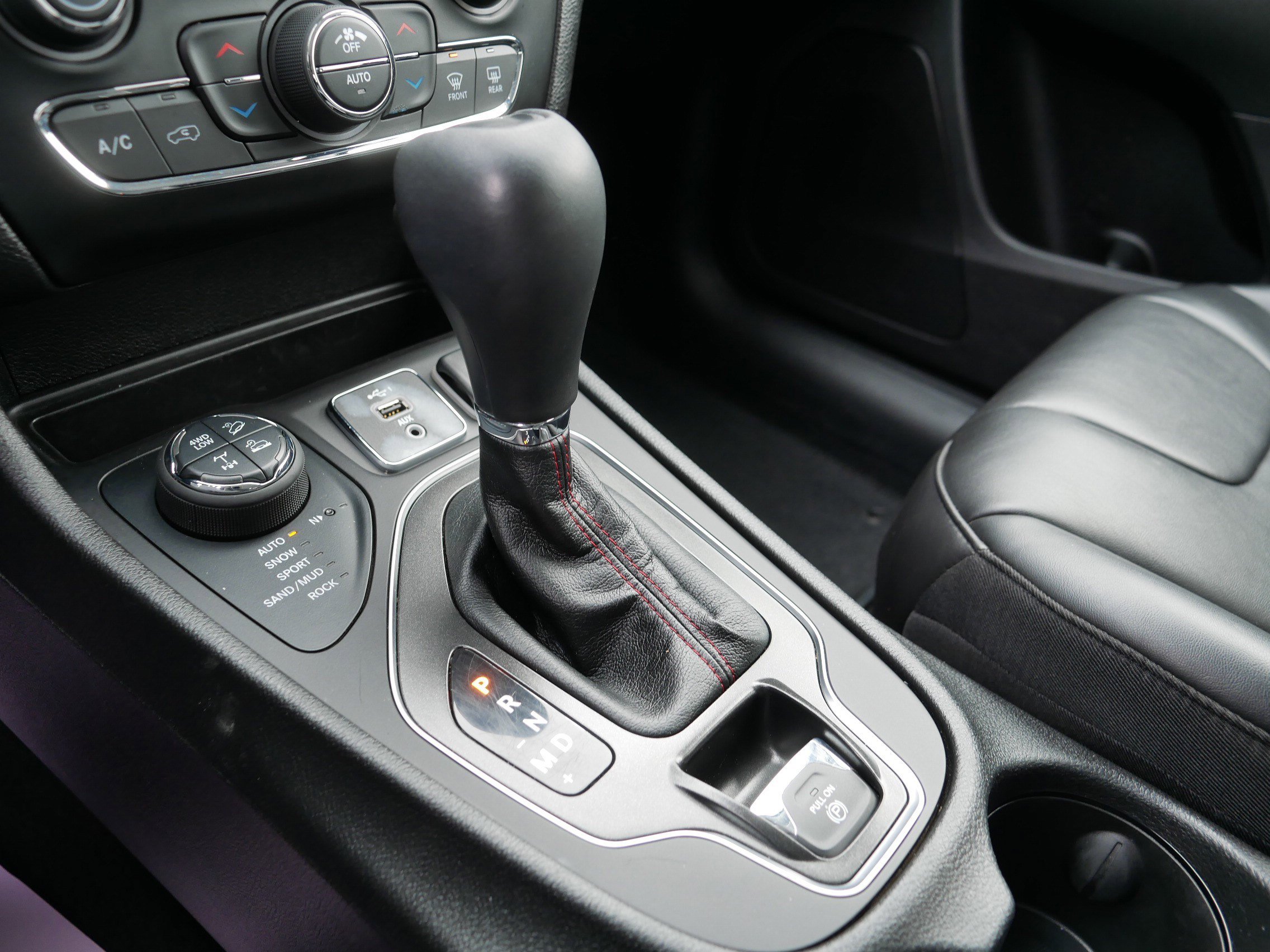 Certified 2021 Jeep Cherokee Trailhawk image 24