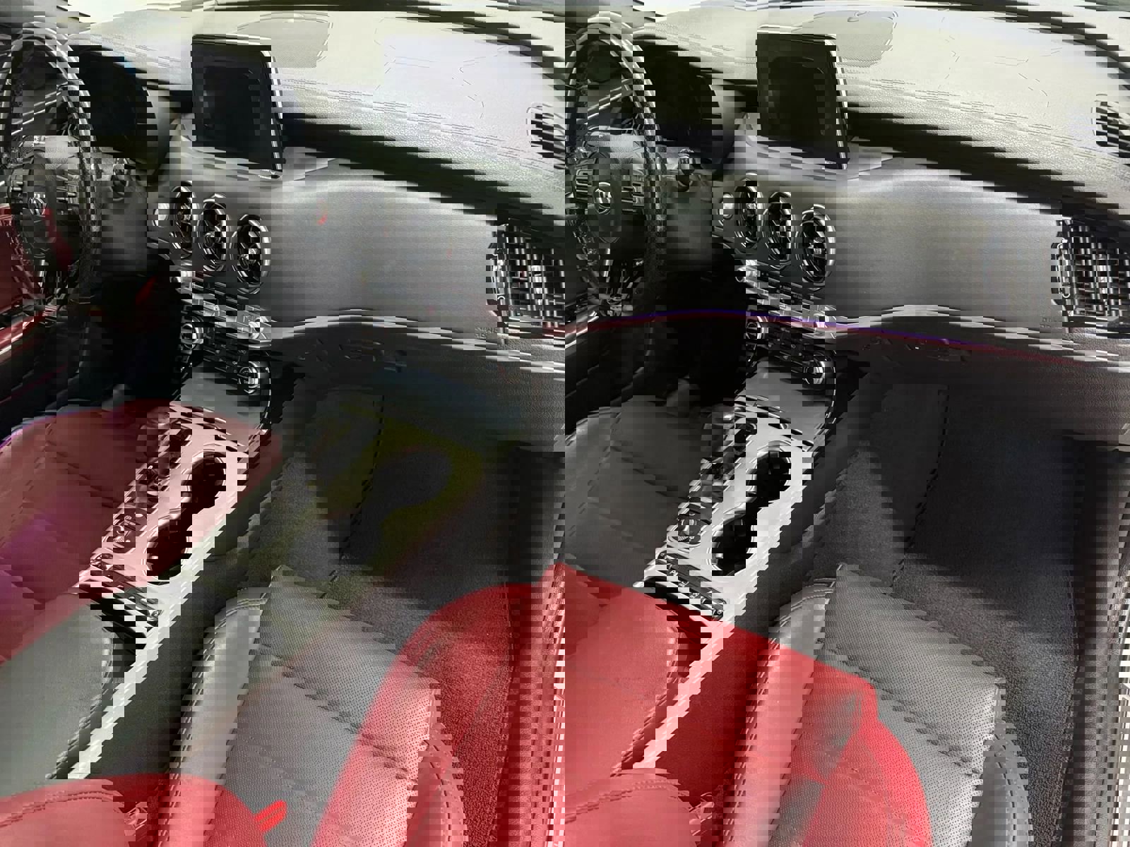 Used 2019 Kia Stinger GT2 image 12