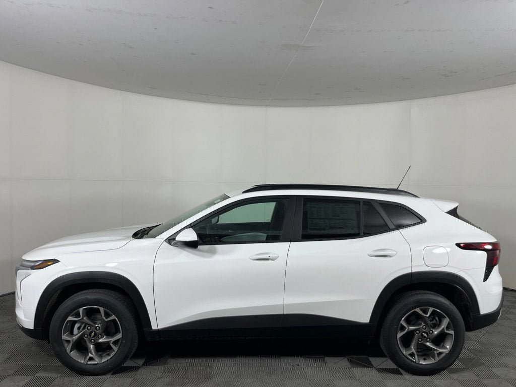 New 2026 Chevrolet Trax LT w/ LT Convenience Package FWD image 14