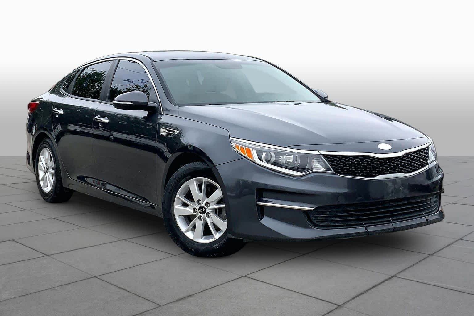 Used 2018 Kia Optima LX FWD image 3