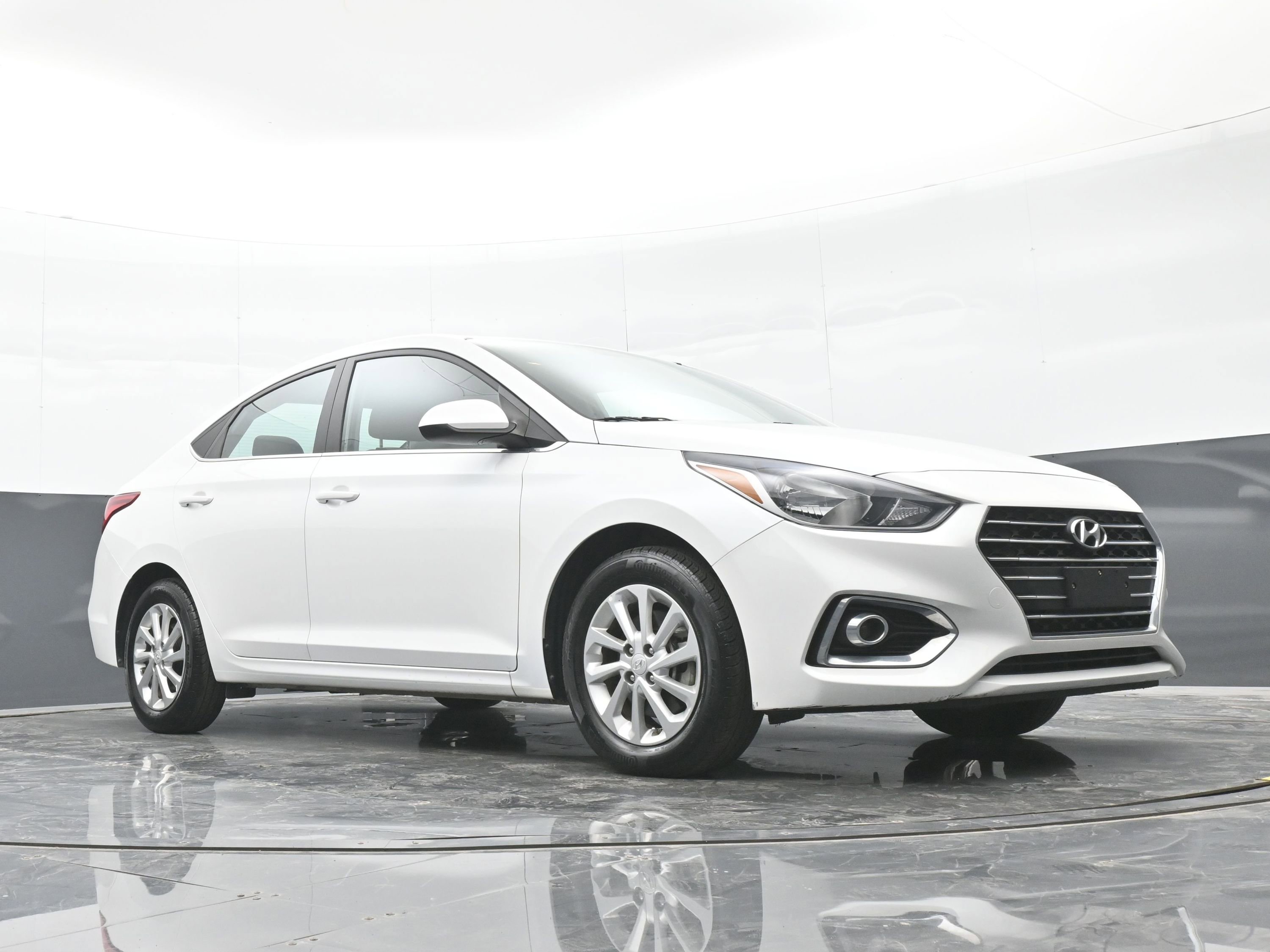 Used 2022 Hyundai Accent SEL w/ Cargo Package FWD image 42