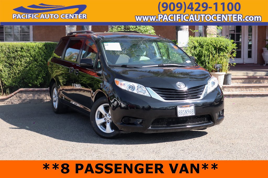 Used 2017 Toyota Sienna LE