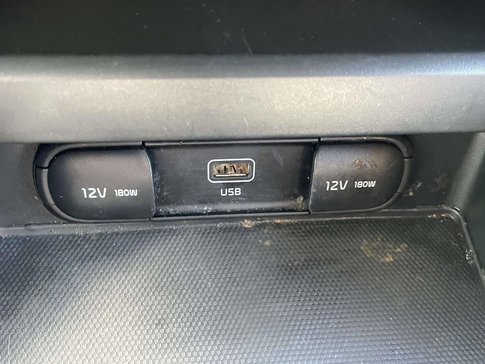 Used 2023 Kia Soul LX w/ LX Technology Package image 17