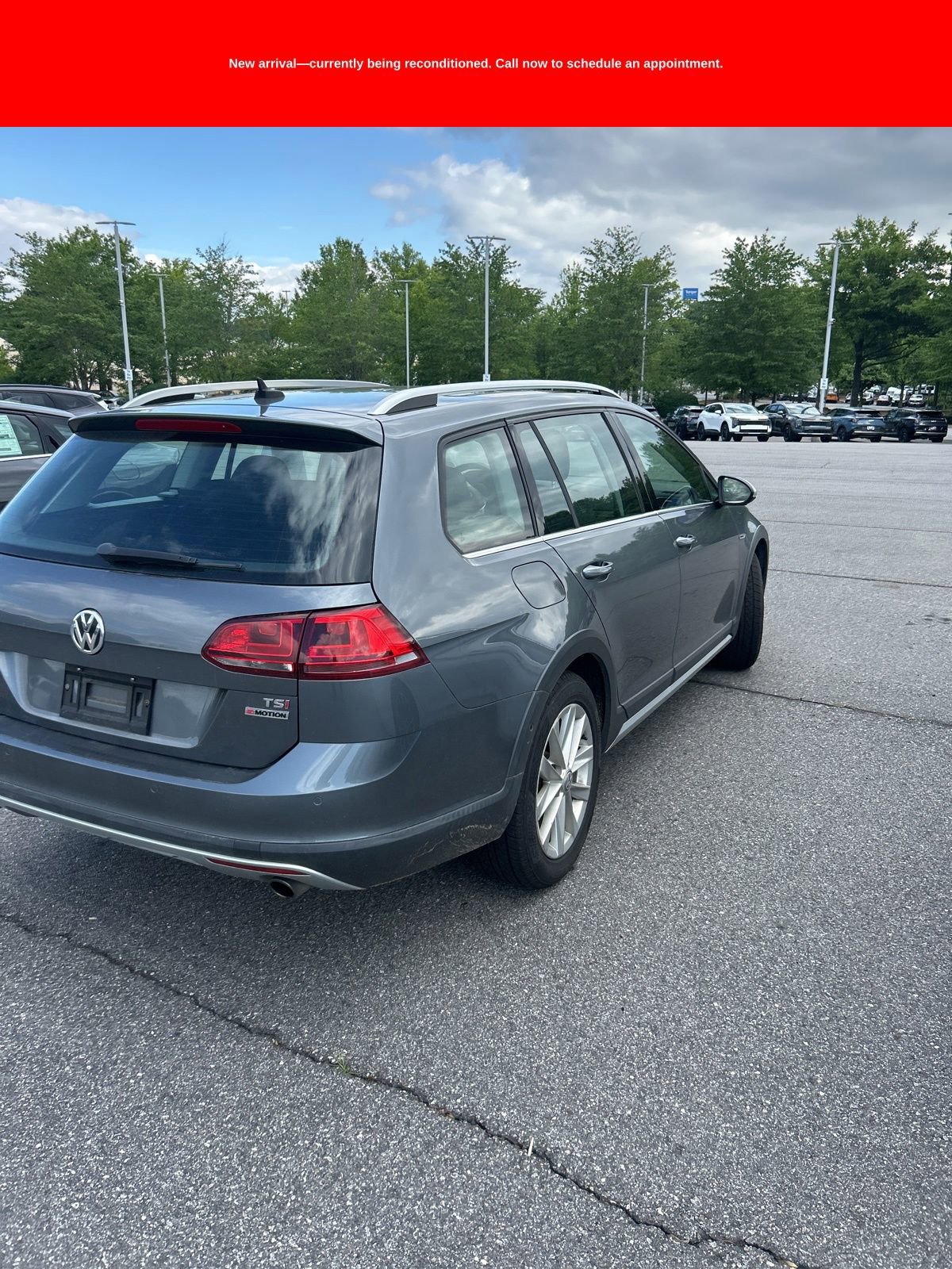 Used 2017 Volkswagen Golf Alltrack AWD/4WD image 5