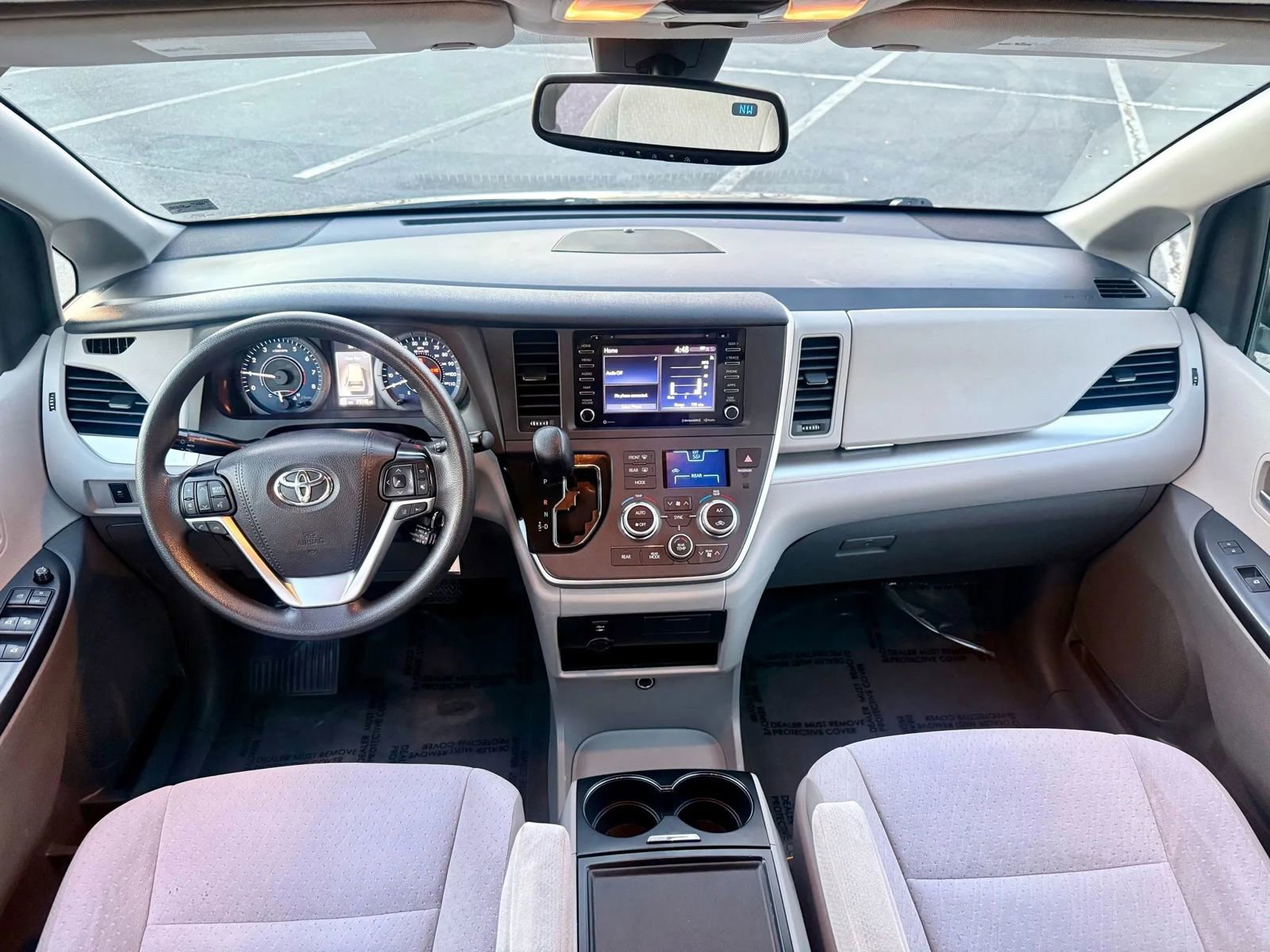 Used 2020 Toyota Sienna LE image 11