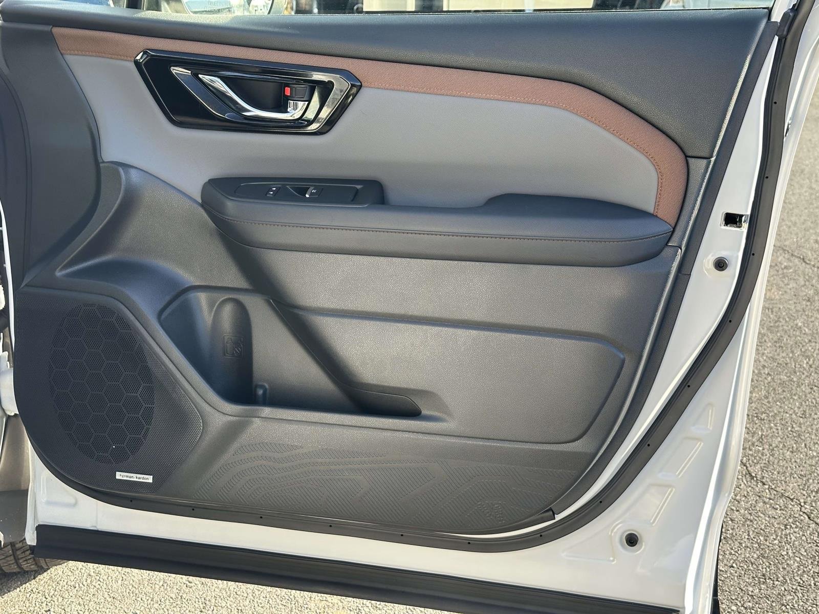 Used 2025 Subaru Forester Sport image 27