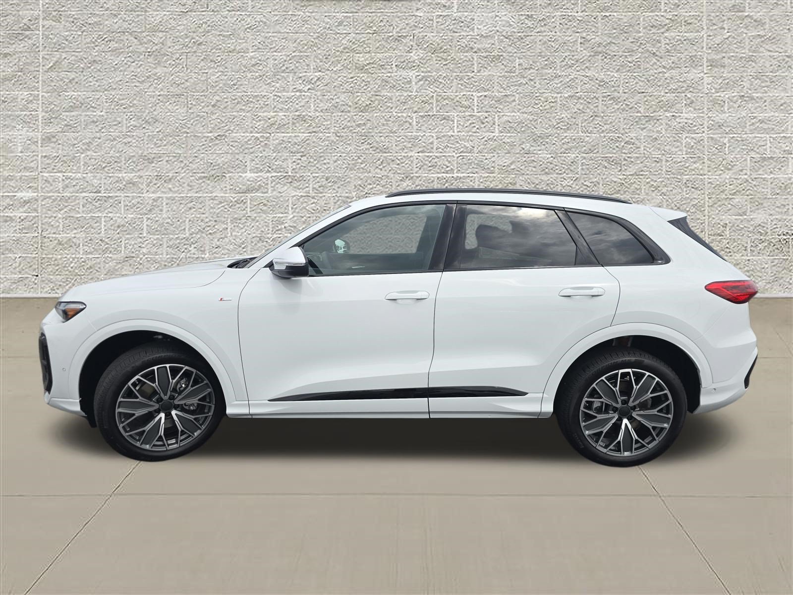 New 2026 Audi Q5 Premium Plus AWD/4WD image 4