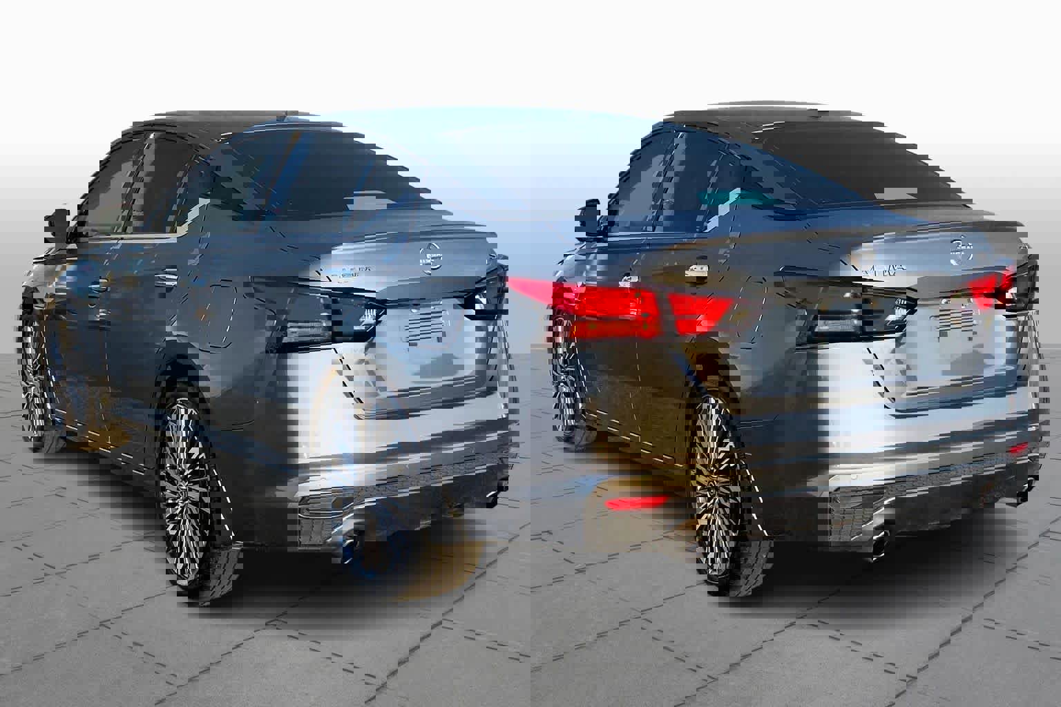 Used 2024 Nissan Altima 2.5 SL image 12