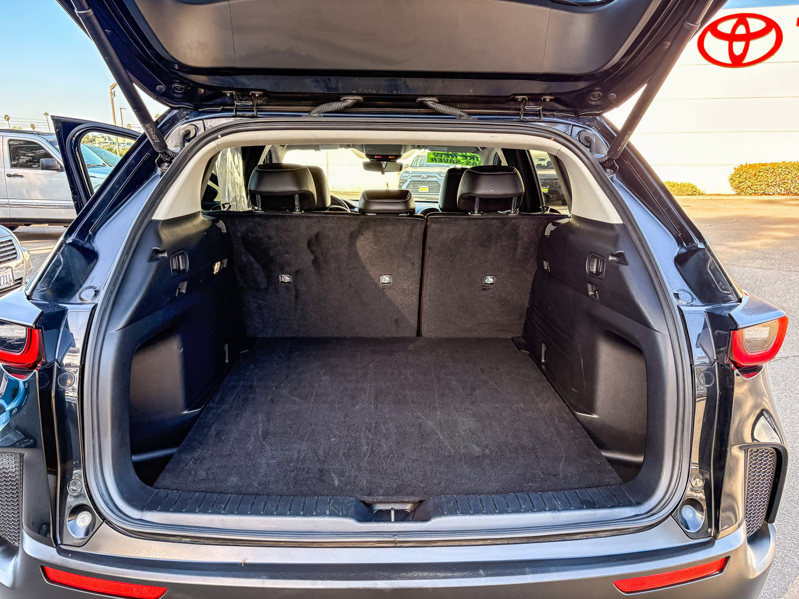 Used 2025 MAZDA CX-50 AWD 2.5 S w/ Preferred Package image 24